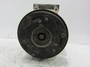 Foto de COMPRESOR AIRE ACONDICIONADO RENAULT MEGANE I FASE 2 COUPE (DA...) referencia 7700105765 foto 5