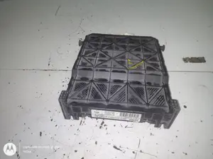 Foto de CAJA RELES / FUSIBLES PEUGEOT 206 referencia S118085220C foto 2
