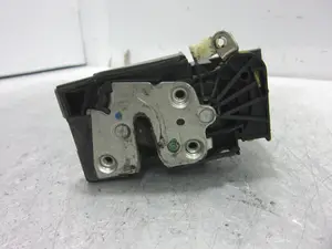 Foto de CERRADURA PUERTA TRASERA DERECHA DACIA LOGAN II 1.5 dCi Diesel FAP CAT (75 CV / 55 KW) referencia 82502228R