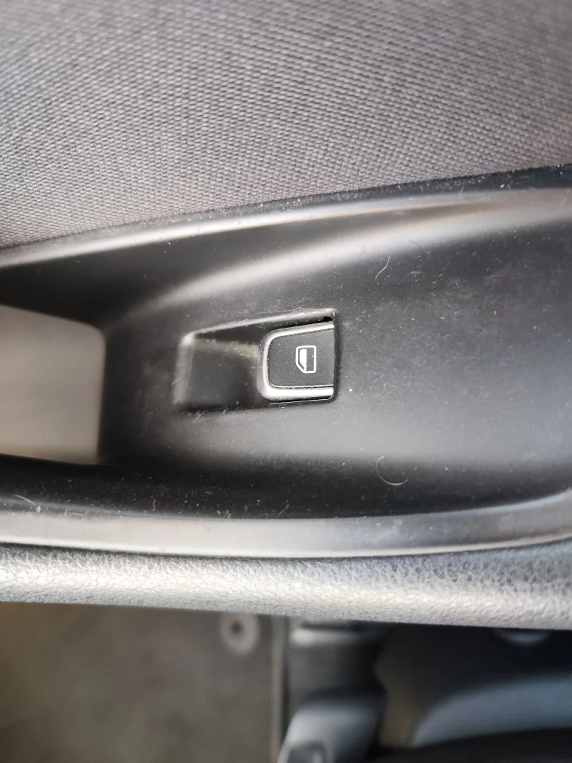 Foto de MANDO ELEVALUNAS DELANTERO DERECHO AUDI A6 AVANT (4GD) 2.0 16V TDI (190 CV / 140 KW) referencia 4H0959855A