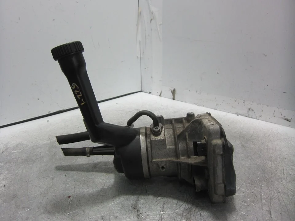 Foto de BOMBA DIRECCION CITROEN C4 PICASSO 1.6 16V HDi FAP (109 CV / 80 KW) referencia 9684040180