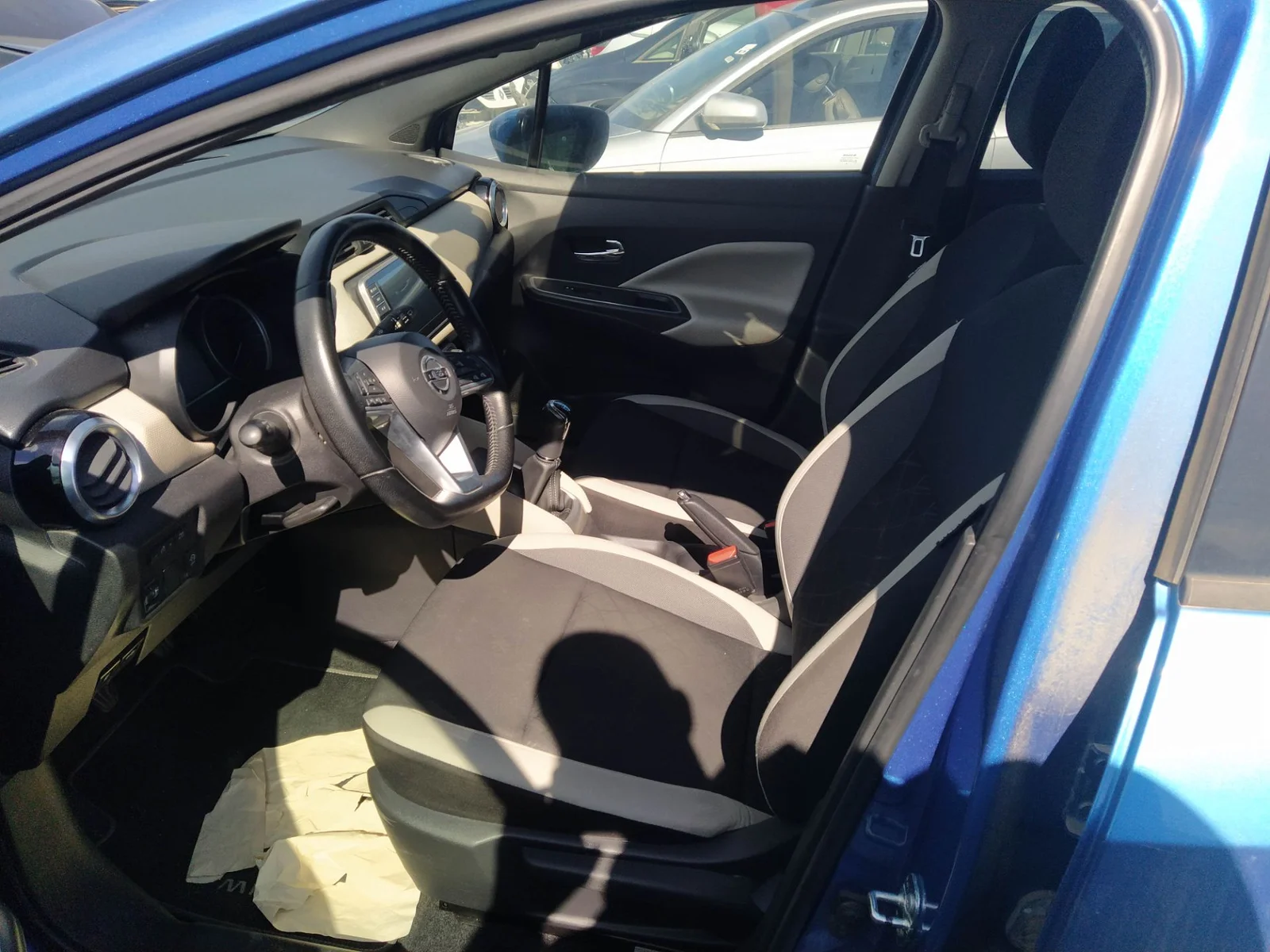 Foto de ENGANCHE CINTURON DELANTERO DERECHO NISSAN MICRA (K14) 0.9 CAT (90 CV / 66 KW) referencia 868425FA0A