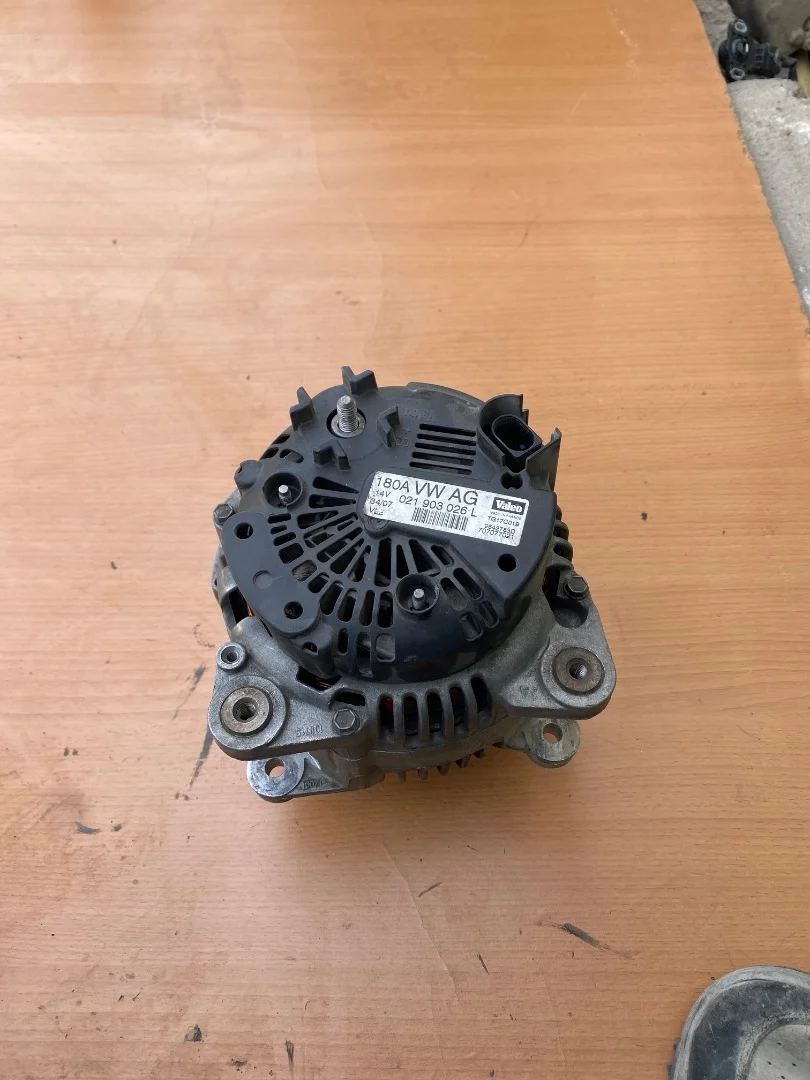 Foto de ALTERNADOR VOLKSWAGEN PASSAT BERLINA (3C2) 2.0 TDI (140 CV / 103 KW) referencia 021903026L