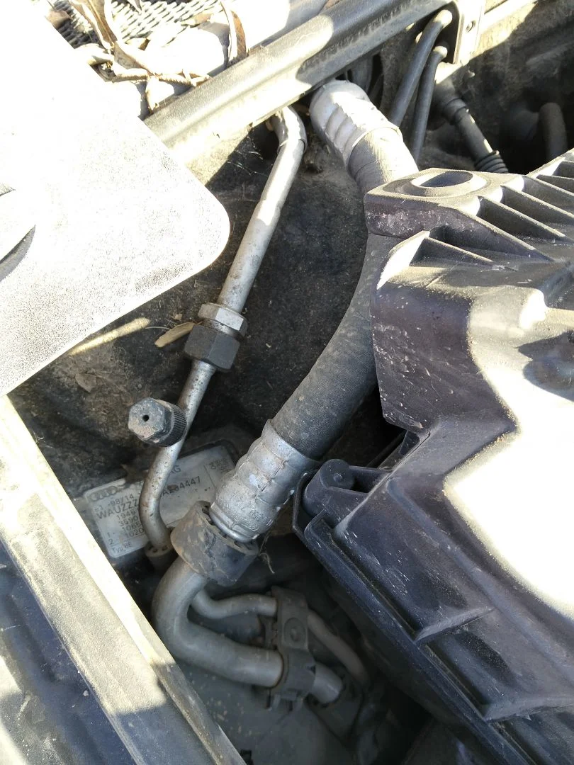 Foto de TUBOS AIRE ACONDICIONADO AUDI A4 AVANT (8E) 1.9 TDI (131 CV / 96 KW) referencia 8E0260707AP
