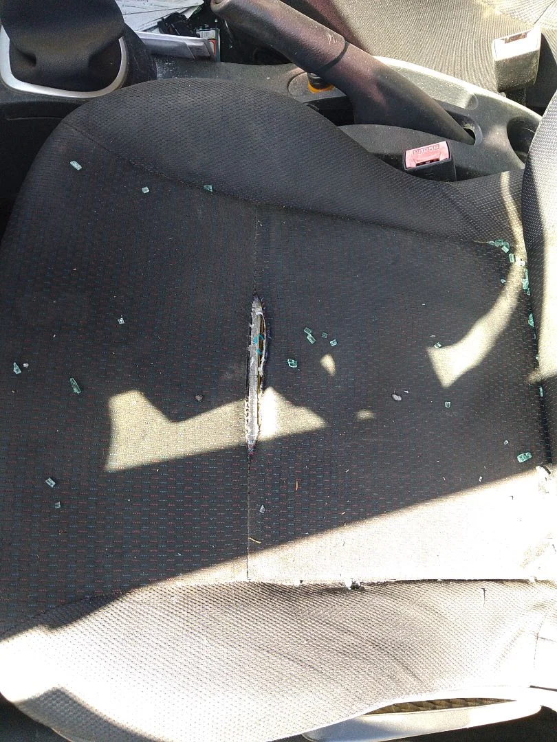 Foto de ASIENTO DELANTERO IZQUIERDO RENAULT CLIO III 1.4 16V (98 CV / 72 KW)