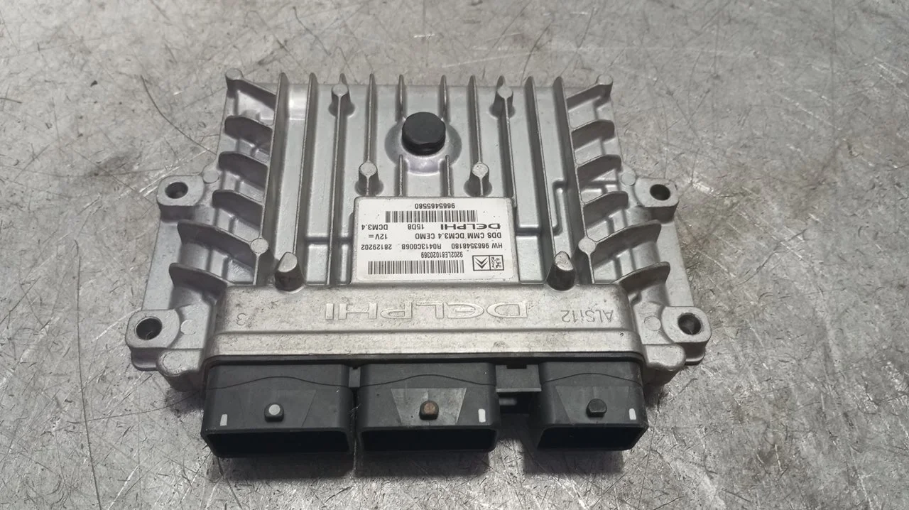 Foto de CENTRALITA MOTOR UCE PEUGEOT 407 SW 2.0 16V HDi FAP (140 CV / 103 KW) referencia 9663548180