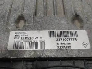 Foto de CENTRALITA MOTOR UCE RENAULT MEGANE III BERLINA 5P 1.5 dCi Diesel (106 CV / 78 KW) referencia 2371000777R foto 5