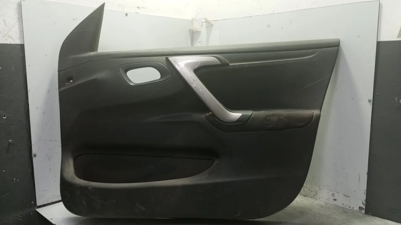 Foto de GUARNECIDO PUERTA DELANTERA DERECHA CITROEN C-ELYSÉE 1.6 HDi FAP (92 CV / 68 KW) referencia 9675291477