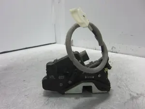 Foto de CERRADURA PUERTA TRASERA IZQUIERDA BMW SERIE 3 BERLINA (E46) 2.0 16V Diesel CAT (136 CV / 100 KW) referencia 51227011245 foto 4
