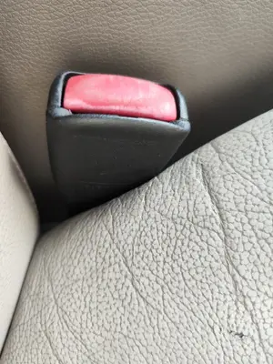 Foto de PRETENSOR AIRBAG DERECHO VOLVO S80 BERLINA 2.4 Diesel (131 CV / 96 KW)