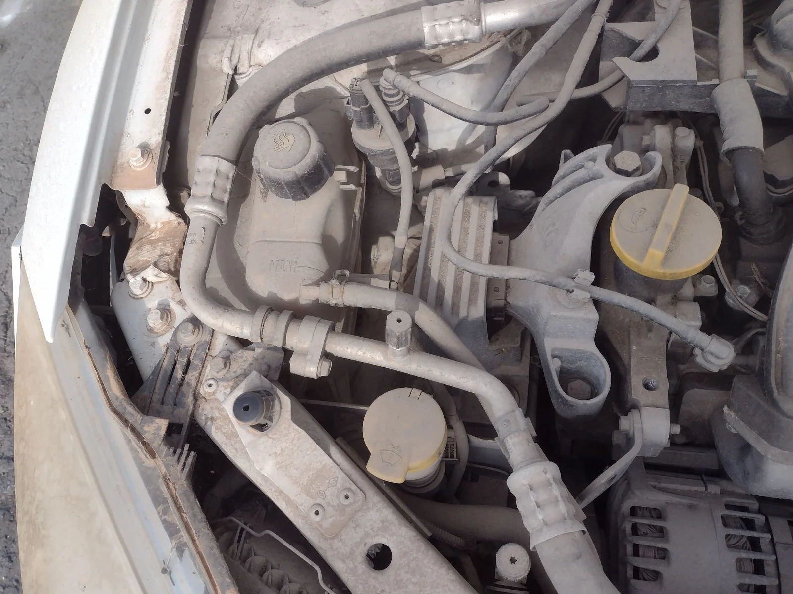 Foto de DEPOSITO EXPANSION RENAULT MEGANE III BERLINA 5P 2.0 16V (140 CV / 103 KW) referencia 217100005R