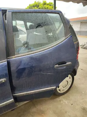 Foto de PUERTA TRASERA IZQUIERDA MERCEDES-BENZ CLASE A (BM 168) 1.4 CAT (82 CV / 60 KW) referencia A168730230528