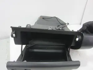 Foto de GUANTERA MAZDA 3 BERLINA (BK) 2.0 Diesel CAT (143 CV / 105 KW) referencia BP4K64161 foto 4