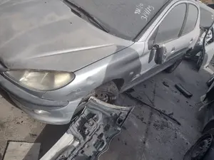 Foto de ALETA DELANTERA IZQUIERDA PEUGEOT 206 1.4 HDi (68 CV / 50 KW) referencia 7840J4