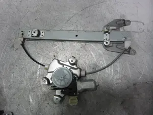 Foto de ELEVALUNAS TRASERO IZQUIERDO NISSAN X-TRAIL (T31) 2.0 16V CAT (141 CV / 104 KW) referencia 82721JG00A