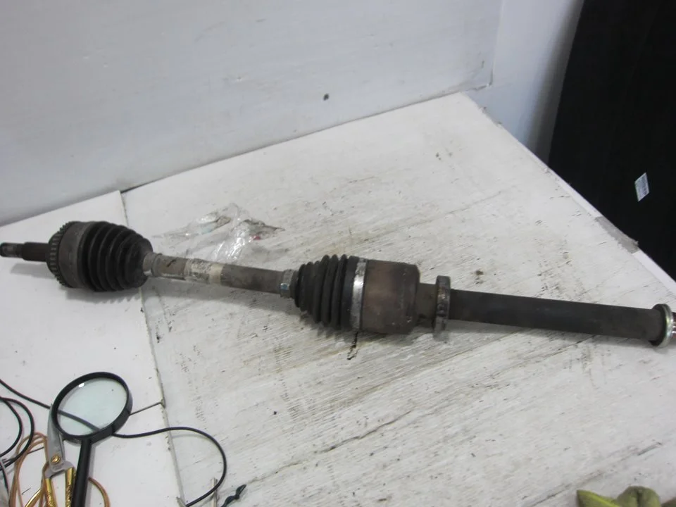 Foto de TRANSMISION DELANTERA DERECHA NISSAN SUNNY (B11) referencia 535800