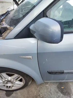 Foto de RETROVISOR IZQUIERDO RENAULT SCENIC II (JM) 1.9 dCi Diesel (120 CV / 88 KW) foto 3