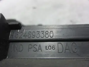 Foto de NO IDENTIFICADO PEUGEOT 206 1.4 HDi (68 CV / 50 KW) referencia 9624693380 foto 2