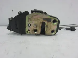 Foto de CERRADURA PUERTA TRASERA IZQUIERDA KIA CARENS (RS) 2.0 Turbodiesel CAT (113 CV / 83 KW) referencia J1J2J3 foto 2