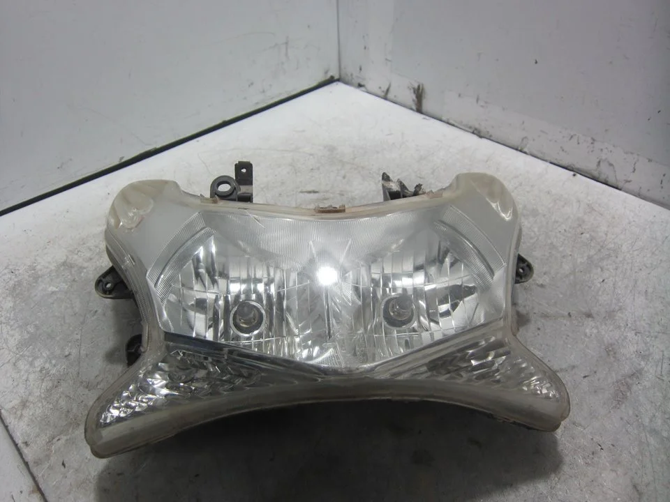 Foto de FARO DELANTERO HONDA PCX 125 125 cm3 - 8.6 kW (0 CV / 0 KW) referencia 33110-KWN-901