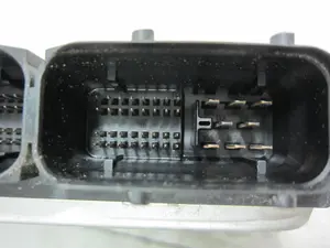 Foto de CENTRALITA MOTOR UCE SEAT CORDOBA BERLINA (6L2) 1.9 TDI (131 CV / 96 KW) referencia 1039S06265 foto 5