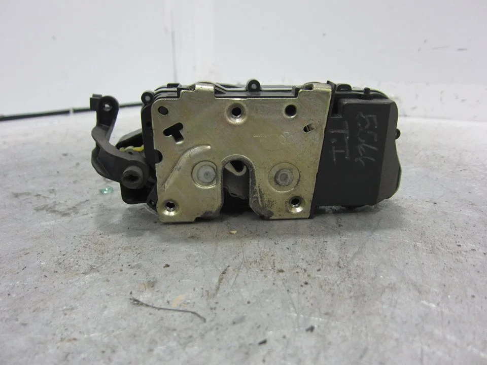 Foto de CERRADURA PUERTA TRASERA IZQUIERDA CITROEN XSARA BERLINA 1.9 Diesel (69 CV / 51 KW) referencia 913769