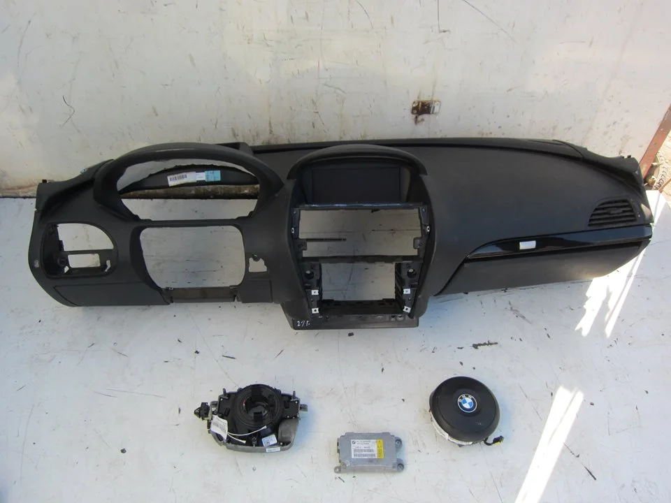 Foto de KIT AIRBAG BMW SERIE M6 COUPE (E63) 5.0 CAT (507 CV / 373 KW) referencia 6422700926005