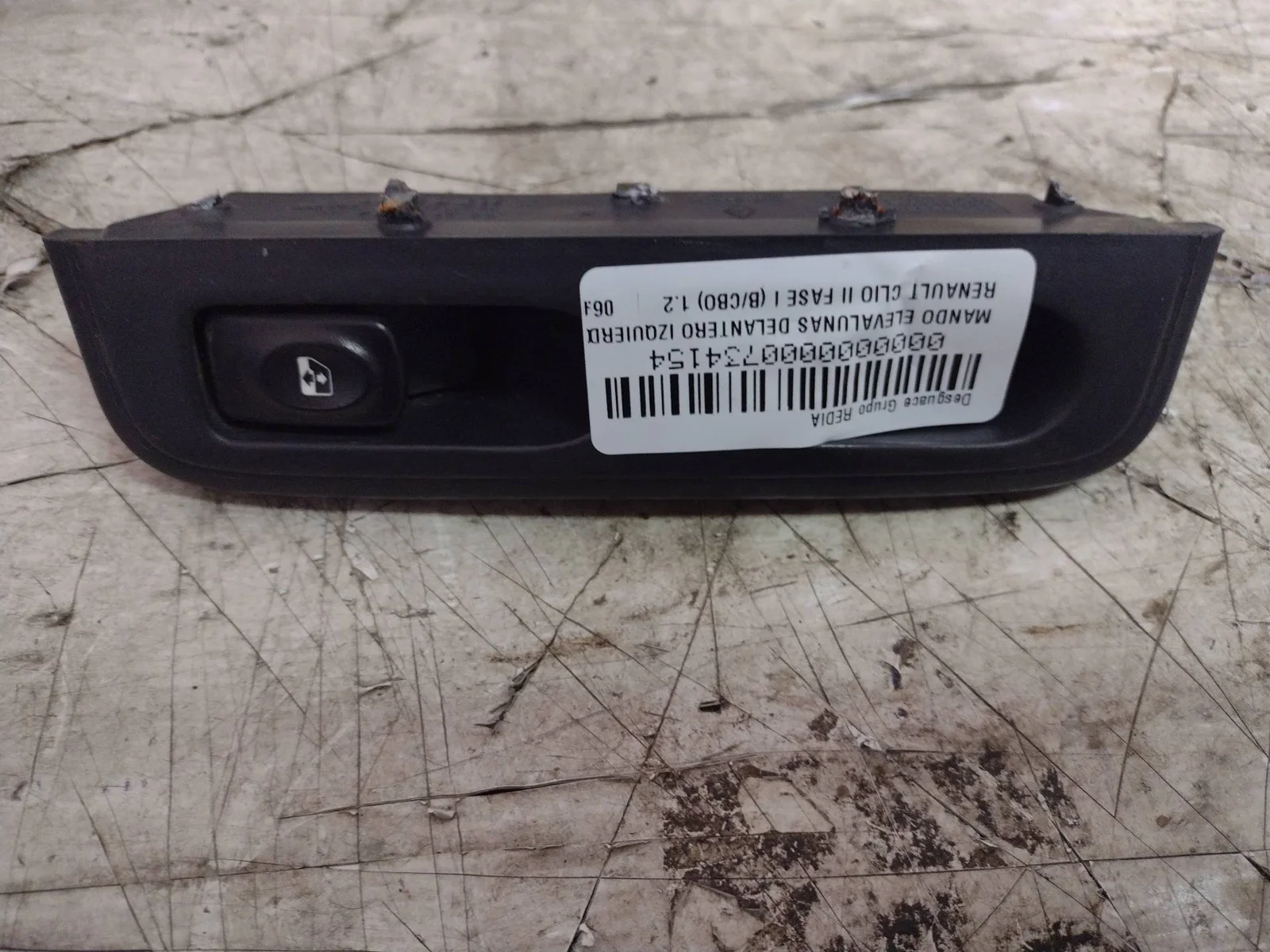 Foto de MANDO ELEVALUNAS DELANTERO IZQUIERDO RENAULT CLIO II FASE I (B/CB0) 1.2 (58 CV / 43 KW) referencia 3117414