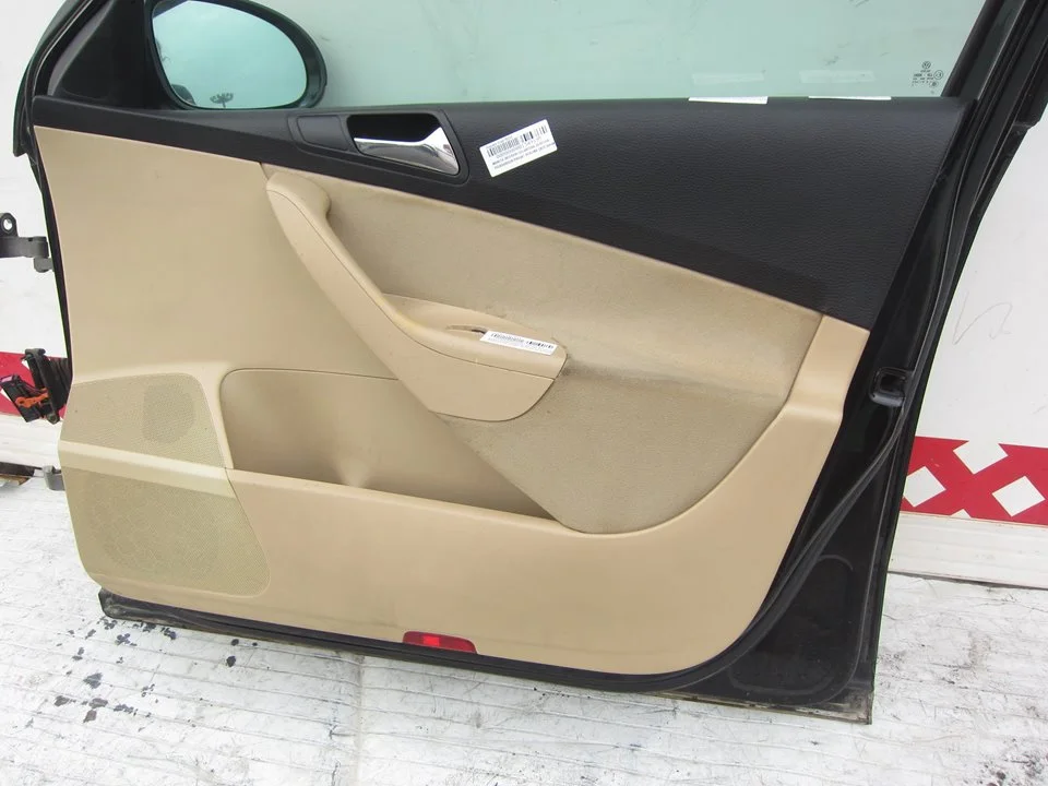 Foto de ELEVALUNAS DELANTERO DERECHO VOLKSWAGEN PASSAT BERLINA (3C2) 2.0 TDI (140 CV / 103 KW)