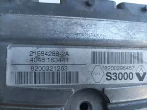 Foto de CENTRALITA MOTOR UCE RENAULT MEGANE II BERLINA 5P 2.0 (135 CV / 99 KW) referencia 8200298457 foto 3