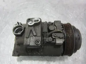 Foto de COMPRESOR AIRE ACONDICIONADO MERCEDES-BENZ CLASE 124 (BM 124) BERLINA 3.0 Diesel (109 CV / 80 KW) referencia A0002340911 foto 7