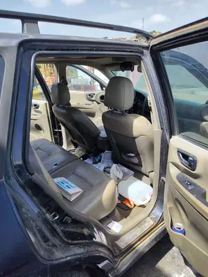 Foto de GOMAS CONTORNO PUERTA HYUNDAI SANTA FE (SM) 2.4 CAT (146 CV / 107 KW)