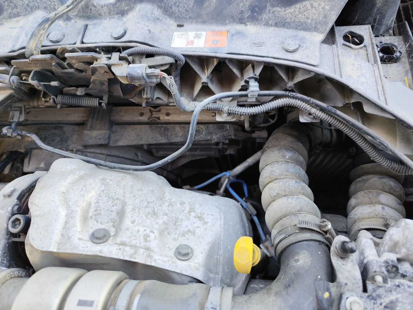 Foto de ELECTROVENTILADOR RADIADOR AIRE ACONDICIONADO FORD C-MAX (CB7) 1.6 TDCi CAT (116 CV / 85 KW)