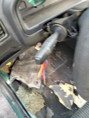 Foto de MANDO INTERMITENTES PEUGEOT 106 (S2) 1.1  (60 CV / 44 KW)