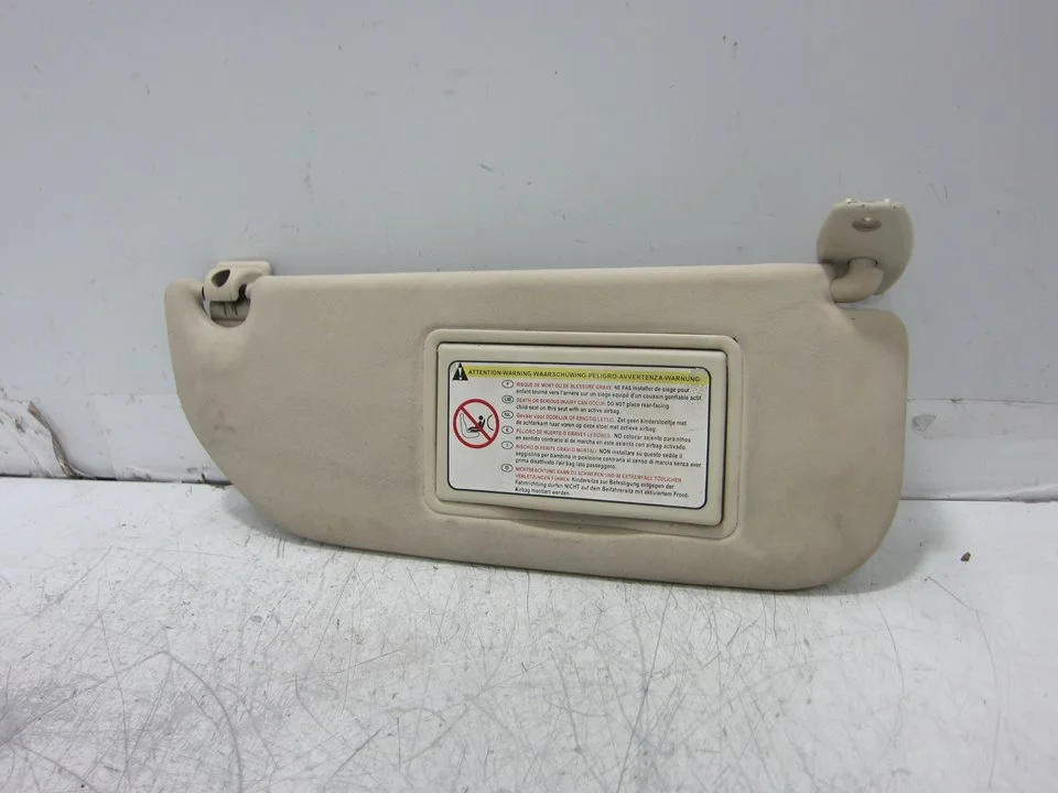 Foto de PARASOL DERECHO CITROEN C4 BERLINA 1.6 HDi CAT (9HY / DV6TED4) (109 CV / 80 KW)