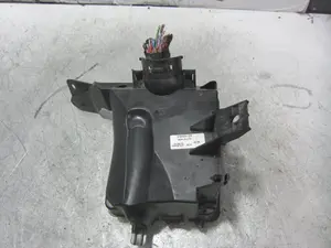 Foto de CAJA RELES / FUSIBLES OPEL CROSSLAND X 1.2 (110 CV / 81 KW) referencia 9804846880 foto 3