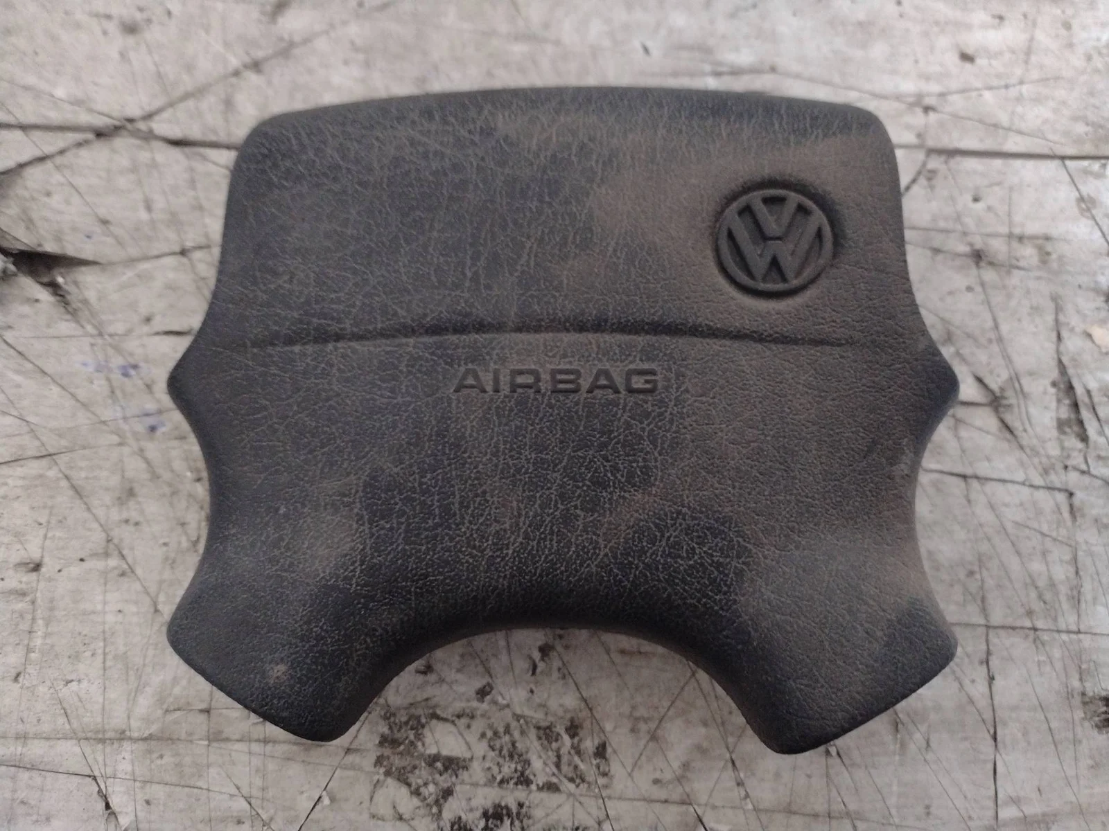 Foto de AIRBAG DELANTERO IZQUIERDO VOLKSWAGEN POLO III (6N1) 1.4 (60 CV / 44 KW) referencia 1010937597041305