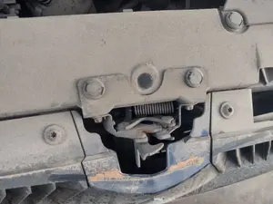 Foto de CERRADURA CAPO MITSUBISHI COLT CZ3 BERL. 5 (Z30A) 1.5 DI-D CAT (95 CV / 70 KW)