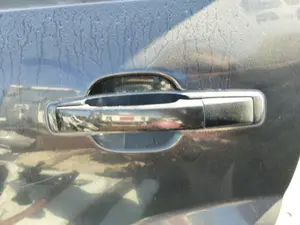 Foto de MANETA EXTERIOR TRASERA IZQUIERDA SSANGYONG REXTON 2.7 Turbodiesel CAT (160 CV / 118 KW)