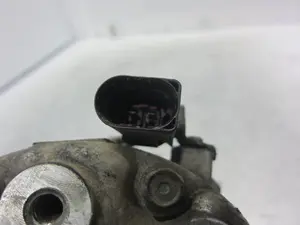 Foto de COMPRESOR AIRE ACONDICIONADO AUDI A3 (8L) referencia 1J0820803K foto 2