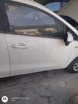 Foto de PUERTA DELANTERA DERECHA KIA RIO (UB) 1.2 CAT (86 CV / 63 KW)