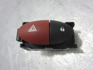 Foto de WARNING NISSAN NV400 FURGON (X62) 2.3 dCi Diesel CAT (125 CV / 92 KW) referencia E3160101