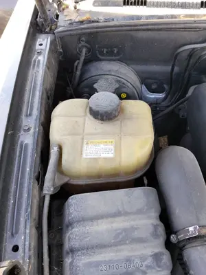 Foto de DEPOSITO EXPANSION SSANGYONG REXTON 2.7 Turbodiesel CAT (160 CV / 118 KW)