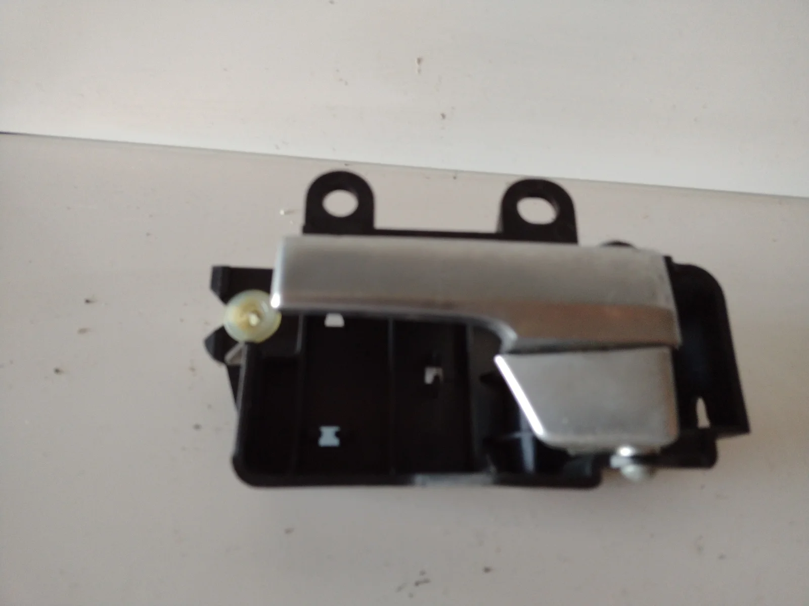 Foto de MANETA INTERIOR DELANTERA IZQUIERDA FORD FOCUS BERLINA (CB4) referencia 1470119