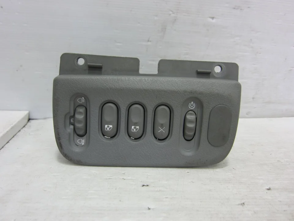 Foto de MANDO ELEVALUNAS DELANTERO IZQUIERDO RENAULT SCENIC I (JA...) 1.6 (107 CV / 79 KW) referencia 7700432430