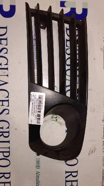 Foto de REJILLA PARAGOLPES DERECHA SEAT CORDOBA BERLINA (6L2) referencia 6L0853665A