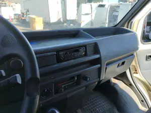 Foto de SALPICADERO FORD TRANSIT FURGÓN (CY/DY)(1986) 2.5 Diesel (80 CV / 59 KW) foto 2