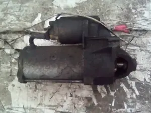 Foto de MOTOR ARRANQUE OPEL VIVARO 1.9 CDTI CAT (F9Q-760 / L08) (101 CV / 74 KW) referencia 23300AW302 foto 2