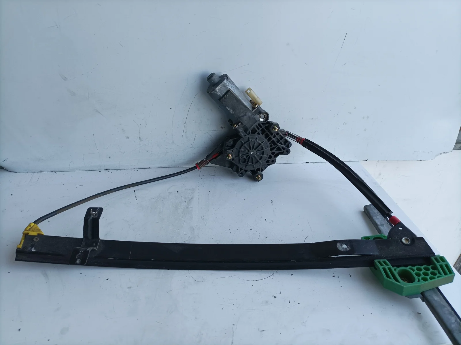 Foto de ELEVALUNAS DELANTERO DERECHO FORD KA (CCQ) referencia 0130821683