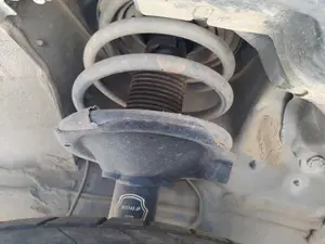Foto de AMORTIGUADOR DELANTERO IZQUIERDO NISSAN X-TRAIL (T30) 2.2 16V Turbodiesel CAT (114 CV / 84 KW) referencia 543038H700